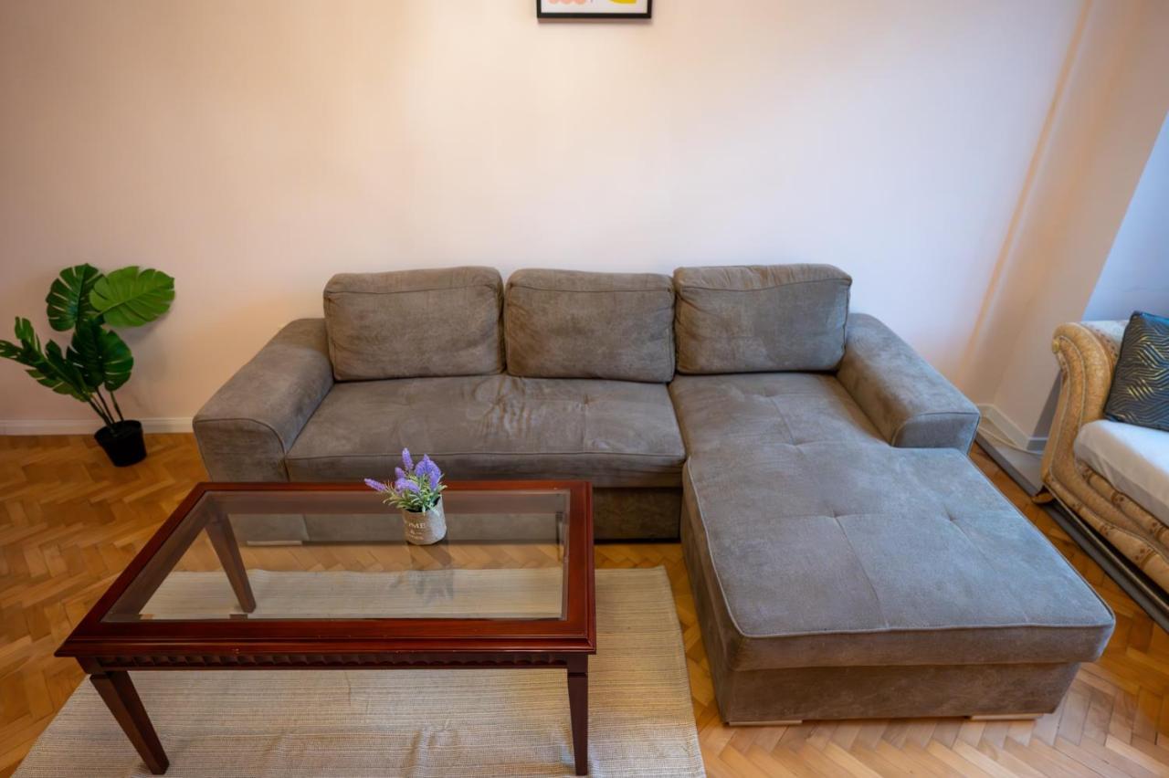 Spacious 1Bdr Apartment Near City Center Sofia Extérieur photo
